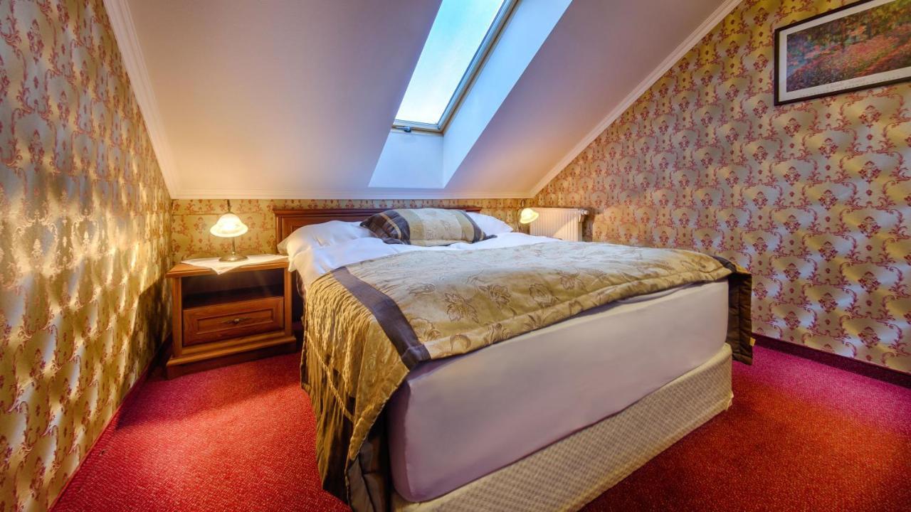Hotel Tevel Sladkovicovo Екстер'єр фото