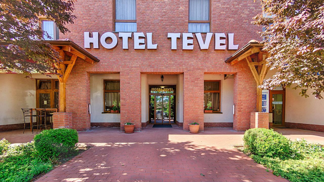 Hotel Tevel Sladkovicovo Екстер'єр фото
