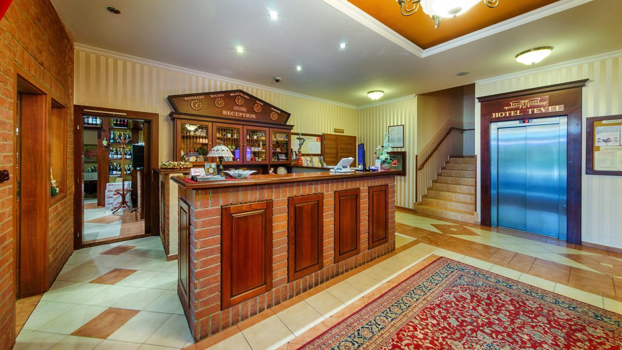 Hotel Tevel Sladkovicovo Екстер'єр фото